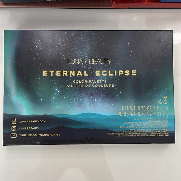Lunar Beauty Eternal Eclipse Palette - Picture 3 of 6